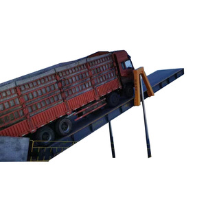 Plateforme de déchargement automatique de camions en vrac, machine de retournement de déchargement de grains de manioc amer, plaque de retournement hydraulique - Product Image 5