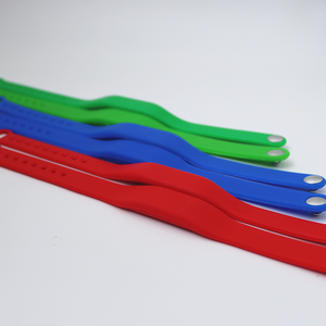 Bracelet ou bracelet en silicone NFC RFID imperméable de haute qualité, vente chaude, 13,56 MHz, avec puce pour une utilisation en salle de sport - Product Image 2