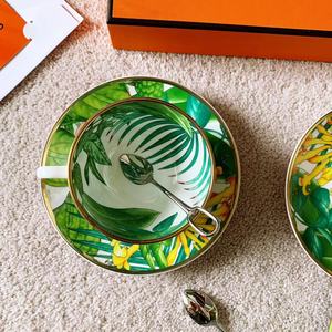 ชุดกาแฟเซรามิกหรูหรา 15 ชิ้น ลายป่าฝนเขตร้อน พร้อมกล่องของขวัญ - Product Image 6