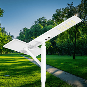 Farolas Solares LED Todo en Uno con Seguimiento Solar, IP65 Impermeables, con Batería y Pantalla de Plástico para Iluminación de Estacionamientos y Carreteras - Product Image 2