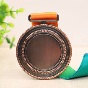 Medallas Personalizadas al por Mayor <span class=keywords><strong>de</strong></span> Metal en Blanco, Doradas, Plateadas, Bronce Antiguo para Premios <span class=keywords><strong>de</strong></span> Pickleball, Béisbol, Voleibol, Lucha Libre y Animadoras - Product Image 3