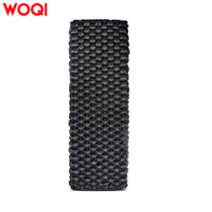 Matelas de camping gonflable Woqi 189x63x8cm noir, nylon 40D TPU, pompe manuelle, 1 personne, imperméable - Product Image 1