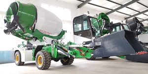 Luzun Self-Loading Mobile Concrete Batching <strong>Mixer</strong> 2.4cbm Capacity with Engine Pump &amp; Motor-High-Efficiency <strong>Cement</strong> <strong>Mixer</strong> <strong>for</strong> <strong>Sale</strong> - Product Image 4