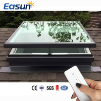 Fenêtre de toit électrique automatique à double vitrage avec cadre en aluminium, étanche, à ouverture battante, avec contrôle anti-insectes, directement de l'usine