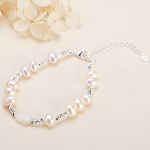 Pulsera de Perlas Blancas Versátiles al por Mayor, Estilo Gatito, Lindos Dijes y Amuletos de Moda Sencillos con Fragancia - Product Image 2