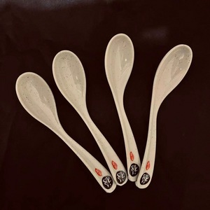 Cuchara de Cinco Bendiciones C113, Cuchara de Melamina, Cucharón para Sopa, Mango Largo de 17cm con Gancho, Venta al por Mayor, Suministro de Un Yuan, Tienda de Dos Yuanes - Product Image 3