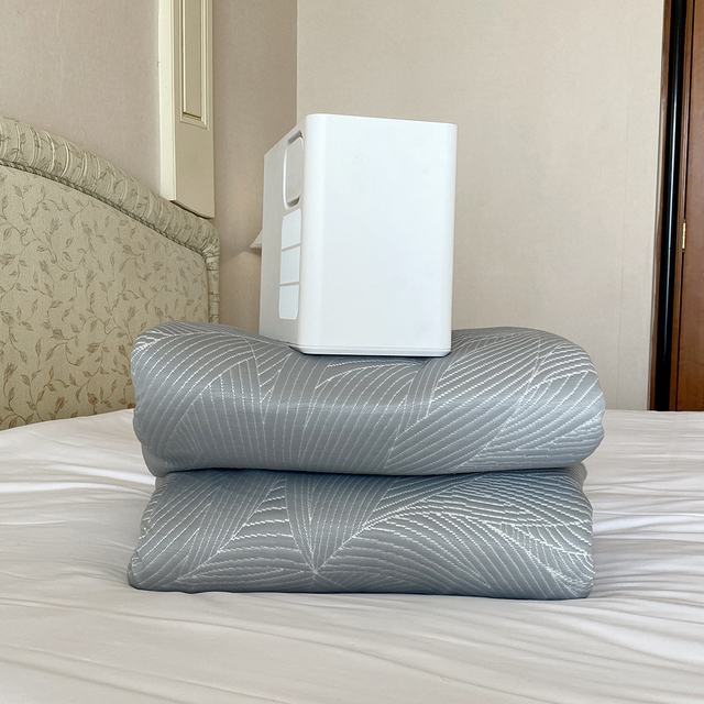 Single Zones Water Cooling Heating Mattress Pad Temperature Control Bed with 152*203cm Cooling System Topper for Hot Sleepers