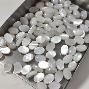 หินเปลือกหอยมุกธรรมชาติสีขาวรูปไข่ทรงคาโบชองสำหรับทำจี้เครื่องประดับ - Product Image 5