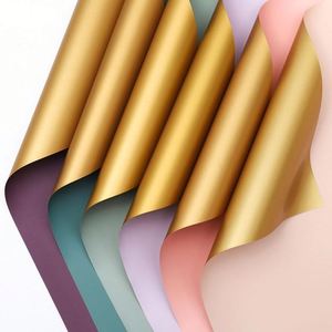 Papier d'emballage pour fleurs imperméable double face couleur or, papier d'emballage cadeau coréen en gros - Product Image 2