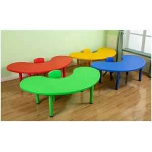 Mesa de <span class=keywords><strong>media</strong></span> <span class=keywords><strong>luna</strong></span> de plástico estable para niños, mueble de estudio para interiores, guardería, jardín y Casa, guardería - Product Image 1