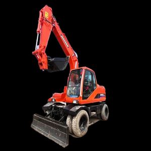 Excavatrice sur pneus d'occasion de 15 tonnes, fabriquée en Corée du Sud, Doosan DH150, avec moteur et pompe. - Product Image 1