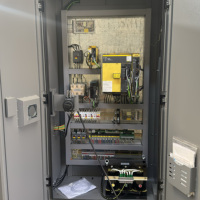 Torno CNC de Cama Inclinada Equipado con Sistema de Control GSK y Sistema de Cambio Automático de Herramientas para Trabajos en Metal