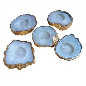Ensemble de porte-bougies à la bougie parfumée en agate naturelle |   Base en cristal de géode avec bordure dorée électro-plaquée pour décoration de table - Product Image 5