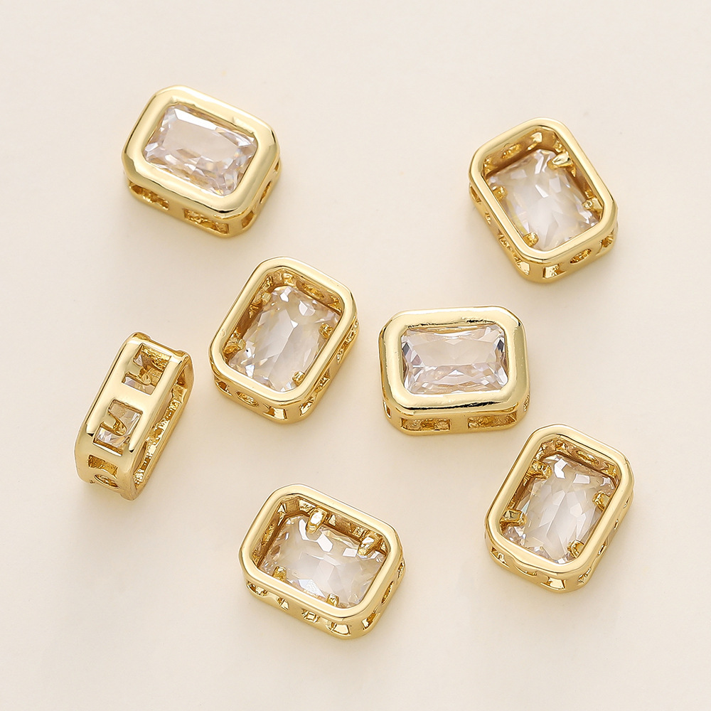 18k color-retaining white cubic zirconia beads