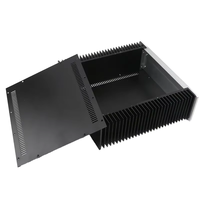 Boîtier audio en aluminium anodisé noir usiné avec précision par CNC, châssis métallique personnalisé avec dissipateur de chaleur intégré pour amplificateur