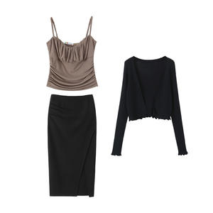 Conjunto de Tres Piezas para Mujer Happy Plus N9246, Talla Grande, Tejido de Punto, Color Sólido, Cintura Elástica, Falda Midi Plisada, Camisola y Cárdigan - Product Image 2