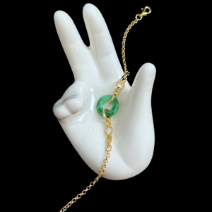 กำไลหยกพม่าเกรด A รูปโดนัท เนื้อใสและเรียบเนียน สีเขียวสดใส ชุบเงินเคลือบทอง สวยงามมาก - Product Image 4