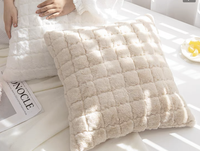 Coussins décoratifs carrés modernes pour canapé, en sherpa, brodés sur mesure, motif souris magique de Noël, pour la maison