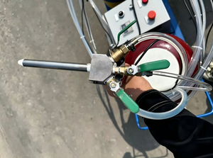 Petite machine à pulvériser de la <span class=keywords><strong>mousse</strong></span> PU à bas <span class=keywords><strong>prix</strong></span> et basse pression pour l'<span class=keywords><strong>isolation</strong></span> acoustique <span class=keywords><strong>en</strong></span> stock - Product Image 4