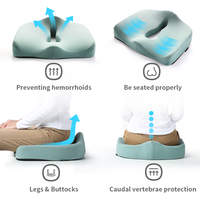 Coussin de chaise en mousse à mémoire de forme pour le soulagement de la douleur au coccyx