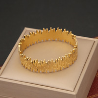 Niche européenne américaine de luxe Full Diamond Leaves Bracelet Light Luxury Cross-Border Fashion Charm Jewelry B454