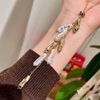 Nouveau Collier Long Tendance Vintage Plaqué Or avec Perles Irrégulières et Pendentif Gland pour Femme - Bijoux
