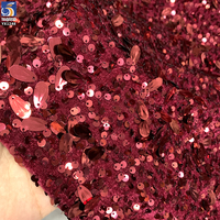 Tissu de velours brodé avec des paillettes colorées en forme de graines de 5 mm, nouveau design, YX1248 2026, pour robe élégante