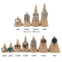 Support de présentation en bois naturel A1 en forme de cône avec base plate et finition lisse pour la présentation de bijoux sur comptoir de vente au détail
