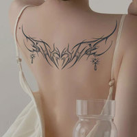 Autocollant de tatouage temporaire sexy pour clavicule et poitrine, motif papillon, essentiel pour l'été, lavable, chic, audacieux, à base d'extraits végétaux, géométrique