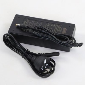Chargeur de batterie au lithium universel pour vélo électrique de montagne 100V-240V 2A Adaptateur de charge rapide pour batteries de vélo électrique 36V/48V - Product Image 2