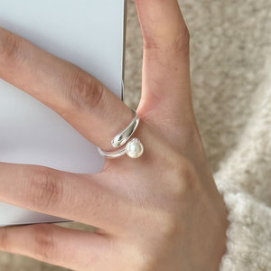 Anelli Aperti di Alta Qualità all'Ingrosso, Anelli Regolabili alla Moda con Perle Vintage e di Tendenza per Donne - Product Image 4