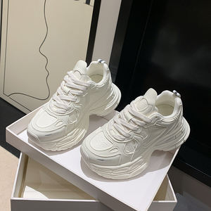 Chaussures de sport décontractées pour femmes, rehaussantes, tendance, en PU, confortables, antidérapantes, pour le printemps et l'automne - Product Image 2