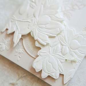 Tarjeta de Boda de Lujo Personalizada con Impresión Tipográfica, Invitaciones de Boda de Alta Gama, Tarjeta Postal con Texto en Relieve, Tarjeta de Menú - Product Image 1