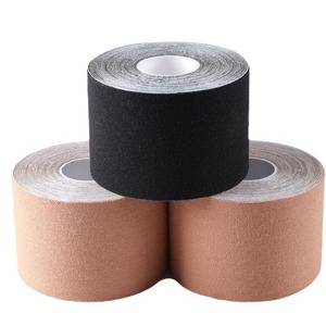 Protège-seins adhésifs invisibles en acrylique noir/nude pour sous-vêtements féminins, effet liftant - Product Image 3