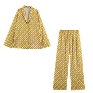 Ensemble chemise décontractée imprimée et pantalon large sur mesure pour l'été 2026, <span class=keywords><strong>tenue</strong></span> <span class=keywords><strong>de</strong></span> vacances deux pièces assortie, ensemble élégant deux pièces pour fille OEM - Product Image 1