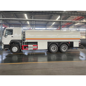 Camion-citerne Sinotruk Howo 6X4 neuf, capacité 20000L, 3 compartiments, moteur diesel spécial, état d'occasion, pour le stockage d'huile et de GPL - Product Image 5