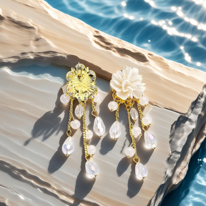 أقراط متدلية بشراشيب طويلة من الكريستال والزهور للنساء أقراط زفاف بيضاء عتيقة لؤلؤ متدلي - Product Image 6