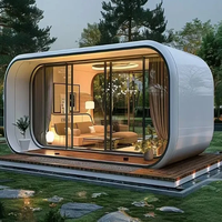 Capsule spatiale préfabriquée pour hébergement, avec intérieur moderne, idéale pour les centres de glamping et la personnalisation en usine