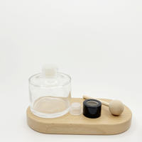 Bouteille diffuseur d'arômes en verre 50ml/100ml avec bouchon à vis, estampage à chaud, couleur personnalisée et bois