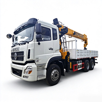 Camion-grue DONGFENG 6x4 avec grue à flèche articulée, plateau avec grue, rampe hydraulique, rotation à 360 degrés