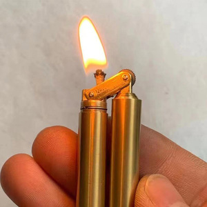 Briquet à kérosène vintage Vieux <span class=keywords><strong>cuivre</strong></span> pur créatif poêle fine Dragon bâton Nunchucks Mini briquet de poche pour hommes Briquet Caka - Product Image 2
