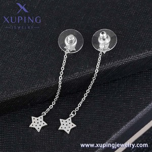 Joyería XUPING, nuevos pendientes creativos de estrella, pendientes de lujo elegantes y versátiles de color dorado Chapado en platino para mujer - Product Image 3