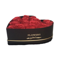 Ensemble cadeau en papier artistique personnalisé en usine, ensemble de trois pièces en forme de cœur, emballage en carton avec vernis, élégant coffret à fleurs