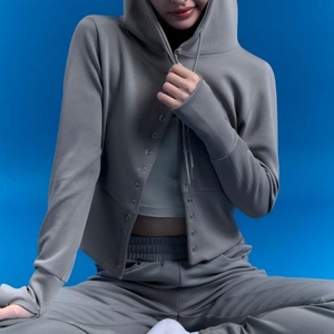 Sudadera con Capucha Corta de Yoga para Mujer, con Cordón Ajustable, Suave, con Botones y Logotipo Personalizado al por Mayor - Product Image 2