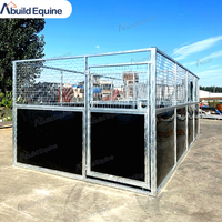 Équipement d'écurie portable ABILD, boxes pour chevaux, panneaux mobiles, façades de boxes pour chevaux, construction