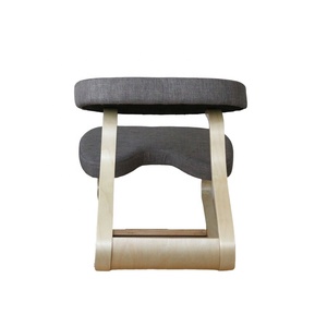 <span class=keywords><strong>Chaise</strong></span> <span class=keywords><strong>de</strong></span> <span class=keywords><strong>bureau</strong></span> <span class=keywords><strong>ergonomique</strong></span> à <span class=keywords><strong>genoux</strong></span> réglable en hauteur pour la posture <span class=keywords><strong>de</strong></span> <span class=keywords><strong>bureau</strong></span> à la maison tabouret <span class=keywords><strong>de</strong></span> genou <span class=keywords><strong>de</strong></span> siège correcteur avec coussin <span class=keywords><strong>de</strong></span> coeur - Product Image 4