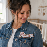 Patchs thermocollants en chenille brodés personnalisés avec lettres scintillantes « Mama » en gros pour vestes, blousons universitaires, casquettes, sacs à dos et sacs