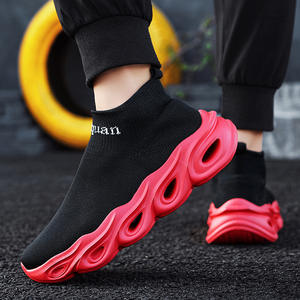 Chaussures mi-hautes pour hommes, épaisses et respirantes, pour l'automne et l'hiver, nouvelles chaussures de sport légères à semelle épaisse - Product Image 3