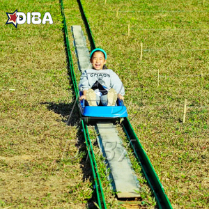 Nueva Innovación en Parques <span class=keywords><strong>de</strong></span> Diversiones al Aire Libre, Pista Grande sin Motor para Esquiar sobre Césped, Equipo <span class=keywords><strong>de</strong></span> Juego para Parques <span class=keywords><strong>de</strong></span> Atracciones - Product Image 2