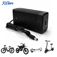 Chargeur de batterie 42V 2A compatible avec Razor Electric Scooter Trikke E2 E-scooter Hoverboard, prise DC 5.5x2.1mm, alimentation intelligente